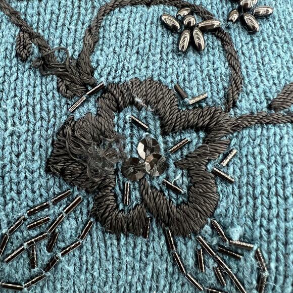 Worthington LARGE VINTAGE 90's Blue Knit Black Floral Beaded Embroidery Sweater - Picture 7 of 8